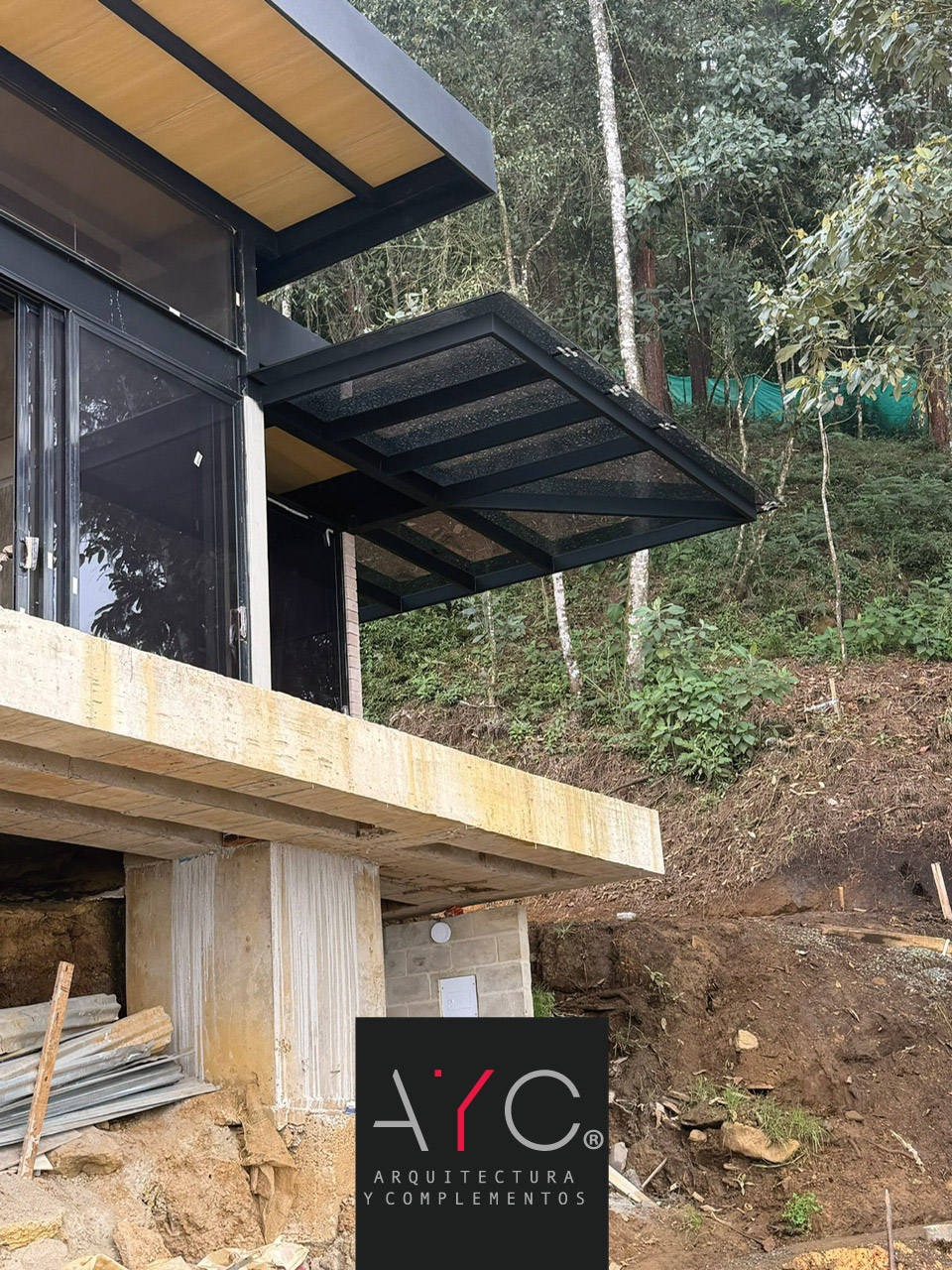 Moderna casa campestre integrada al paisaje natural